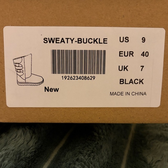 Cozy Black Winter Sweater Buckle Boots - Picture 5 of 5